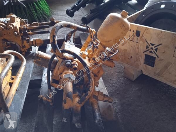قطع غيار الآليات الثقيلة Luna Pompe hydraulique...