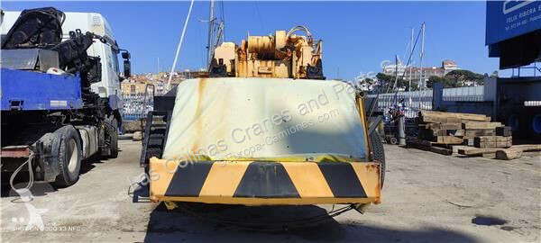 قطع غيار الآليات الثقيلة Luna Cabine  GC200...