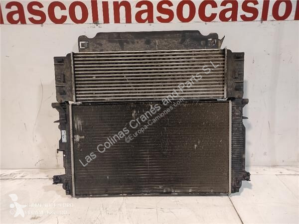 Pièces poids lourds Mercedes Radiateur de...