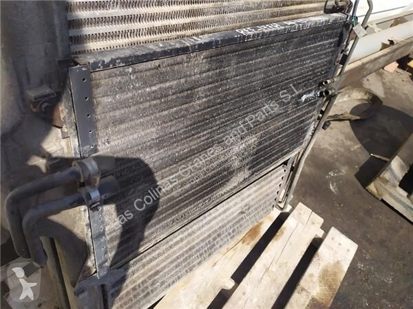 Pièces poids lourds Mercedes Radiateur de...