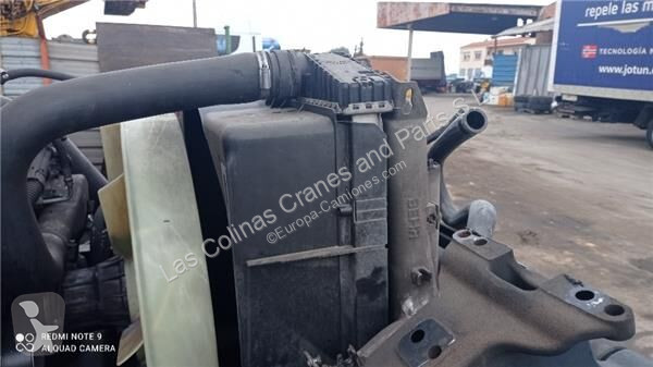قطع غيار الآليات الثقيلة Iveco Radiateur de...