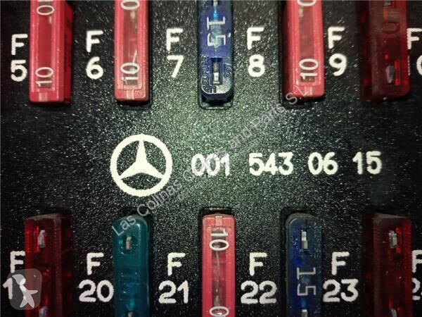 Pièces poids lourds Mercedes Boîte à fusibles...