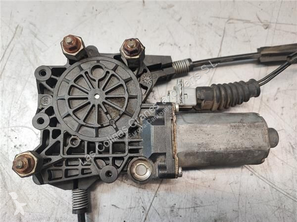 قطع غيار الآليات الثقيلة DAF Moteur 0130821917...
