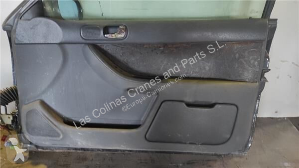 قطع غيار الآليات الثقيلة Audi Porte 8L4831052...