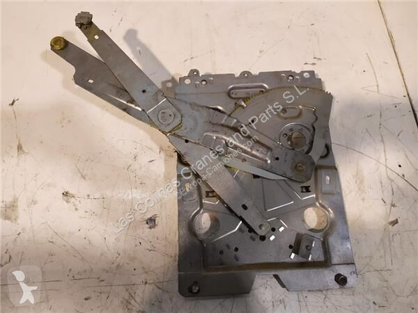 قطع غيار الآليات الثقيلة Scania oteur 0 130 821...