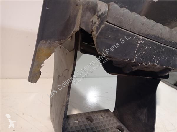 قطع غيار الآليات الثقيلة Iveco Marchepied pour...