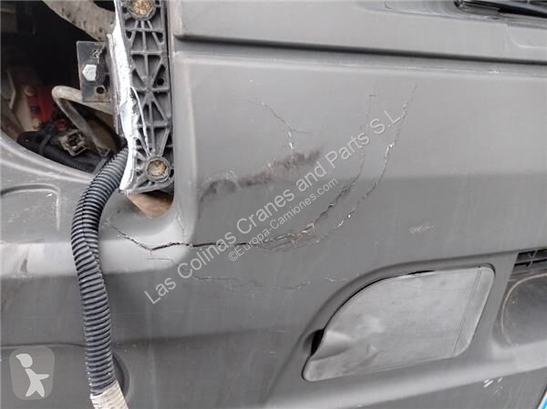 قطع غيار الآليات الثقيلة Renault Pare-chocs...
