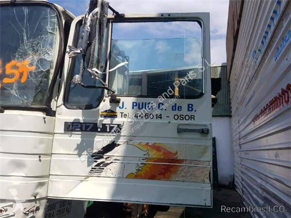 قطع غيار الآليات الثقيلة Pegaso Porte pour...