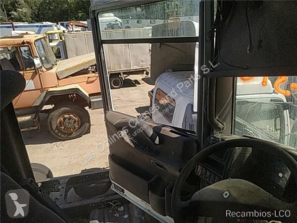 قطع غيار الآليات الثقيلة Renault Porte pour camion