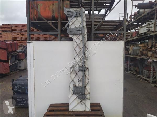 قطع غيار الآليات الثقيلة Renault Aileron Upgf28...