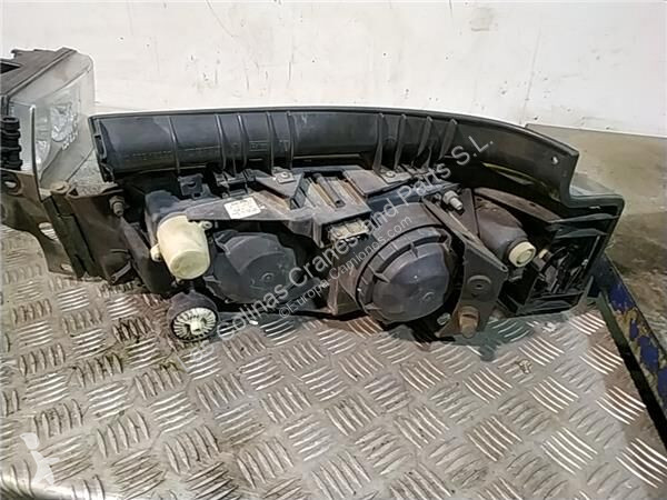 قطع غيار الآليات الثقيلة Renault Phare 67807629...