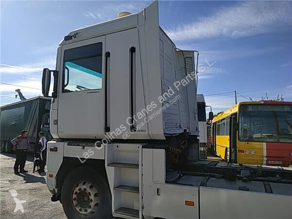 قطع غيار الآليات الثقيلة Renault Cabine pour...