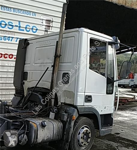 قطع غيار الآليات الثقيلة Iveco Cabine 504092147...