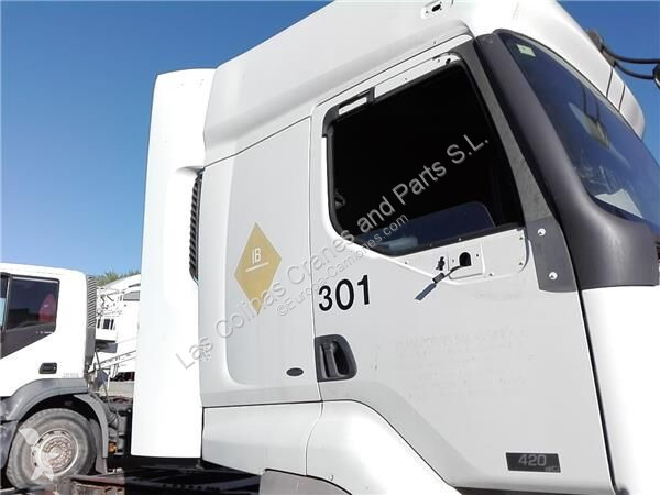 قطع غيار الآليات الثقيلة Renault Aileron pour...