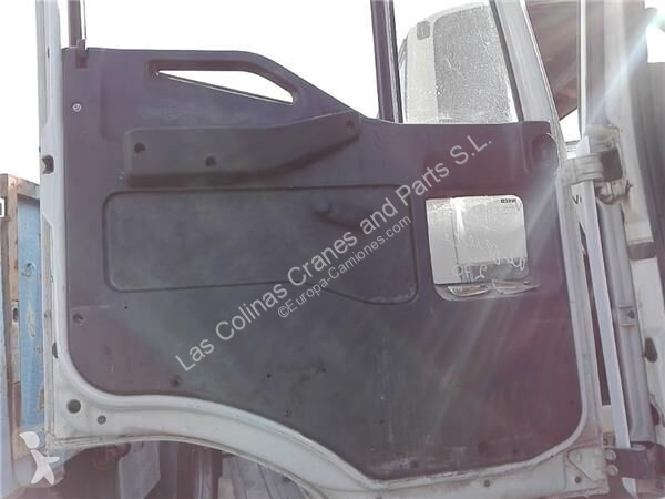 قطع غيار الآليات الثقيلة Iveco Porte pour...