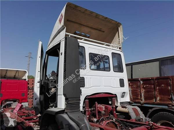 قطع غيار الآليات الثقيلة Iveco Cabine 98451808...