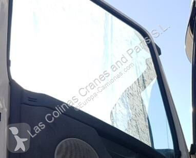 قطع غيار الآليات الثقيلة Volvo Vitre latérale...