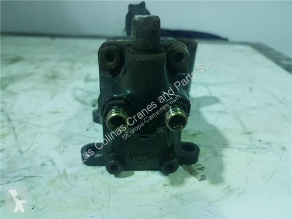 قطع غيار الآليات الثقيلة MAN Pompe de levage de...