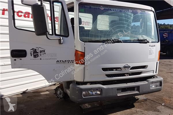 قطع غيار الآليات الثقيلة Nissan Cabine pour...