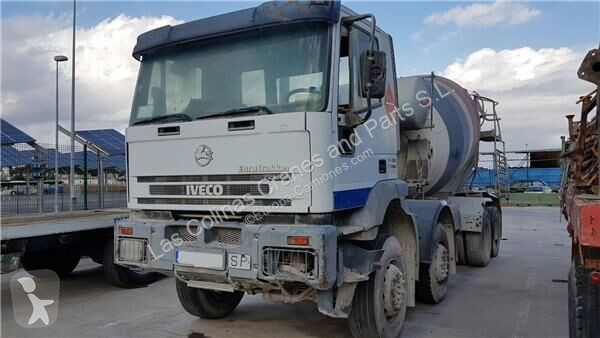 قطع غيار الآليات الثقيلة Iveco Radiateur de...