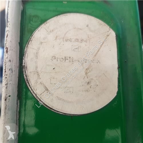 قطع غيار الآليات الثقيلة MAN Porte pour camion...