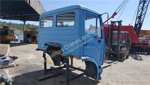 قطع غيار الآليات الثقيلة Mercedes Cabine pour...