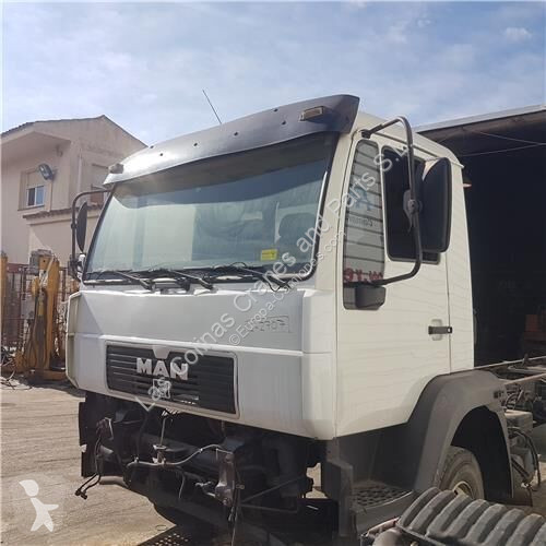 قطع غيار الآليات الثقيلة MAN Cabine pour camion...