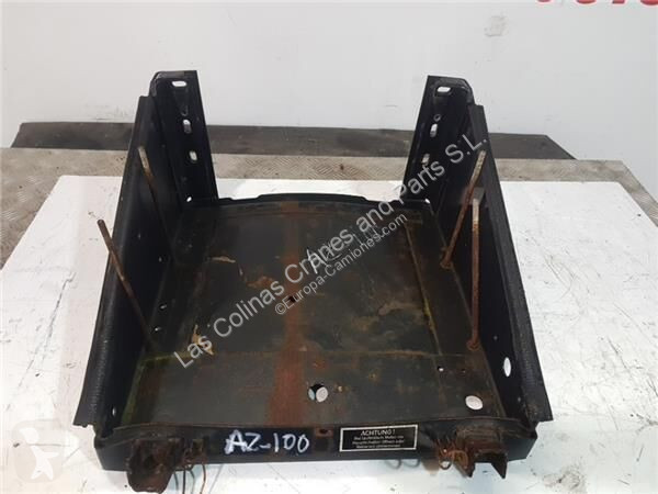 قطع غيار الآليات الثقيلة MAN Fixations pour camion