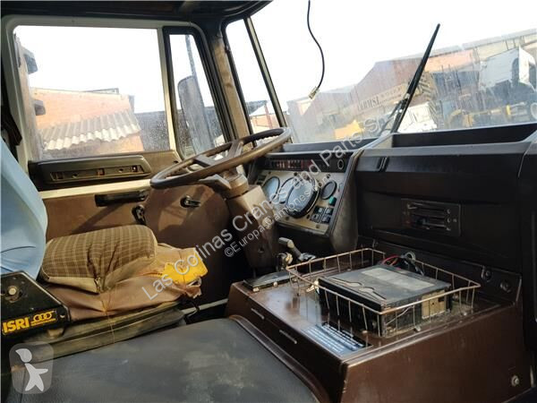قطع غيار الآليات الثقيلة DAF Cabine  1.900 pour...