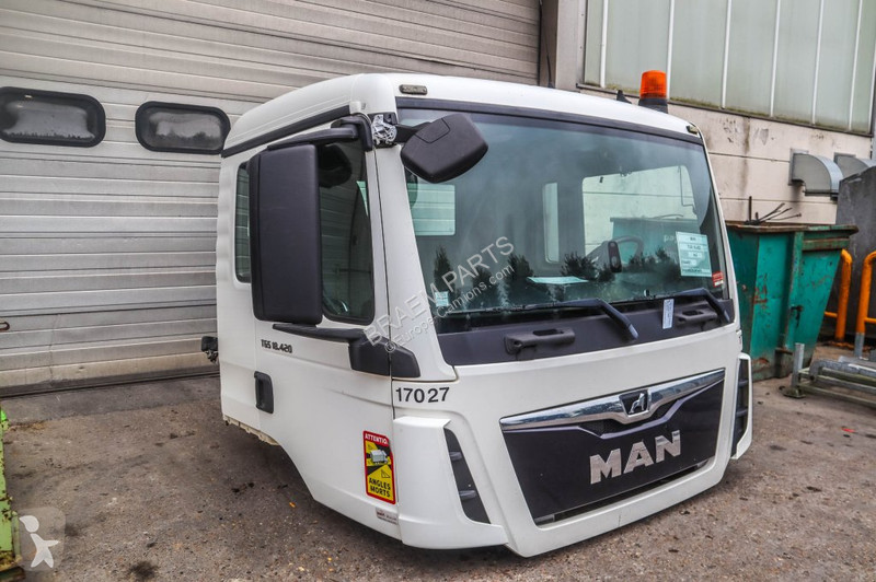 قطع غيار الآليات الثقيلة MAN F99L17  EURO6...