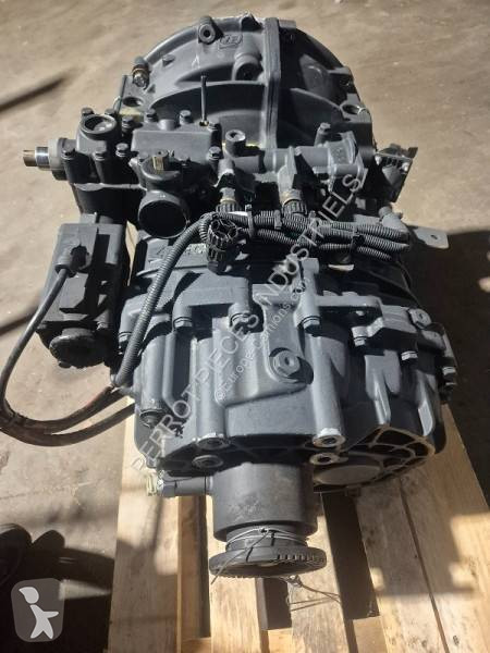 قطع غيار الآليات الثقيلة Renault