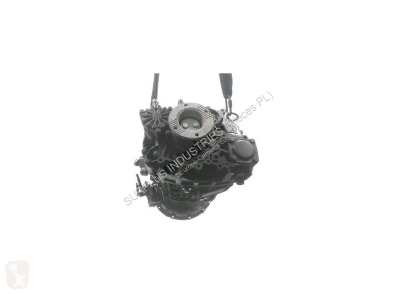 قطع غيار الآليات الثقيلة Renault