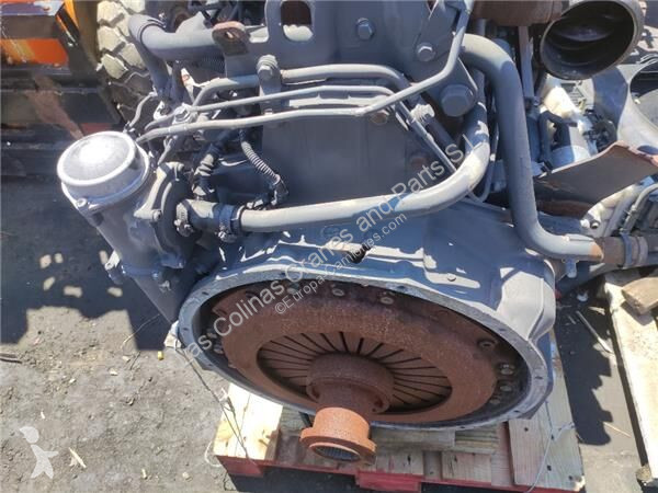 قطع غيار الآليات الثقيلة Mercedes Moteur A 457...