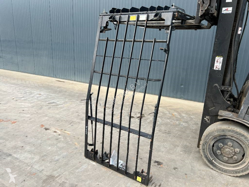 Náhradní díly pro kamiony Caterpillar 313E /...