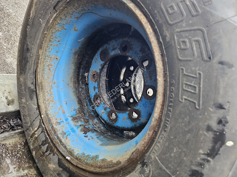 Pièces poids lourds Bridgestone TRAILER TIRE