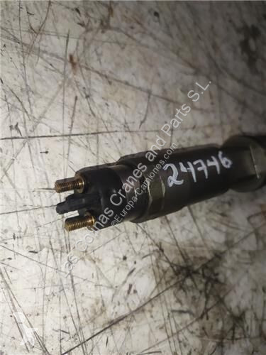 قطع غيار الآليات الثقيلة Renault Injecteur...