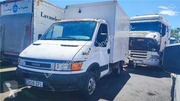 قطع غيار الآليات الثقيلة Iveco Rétroviseur...
