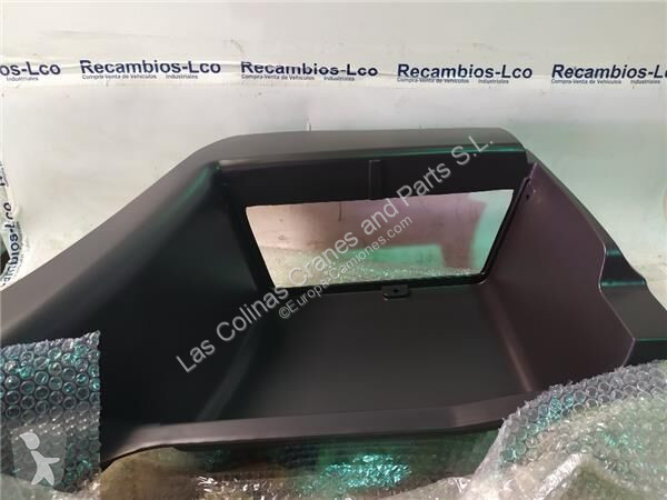 قطع غيار الآليات الثقيلة Iveco Pare-chocs...