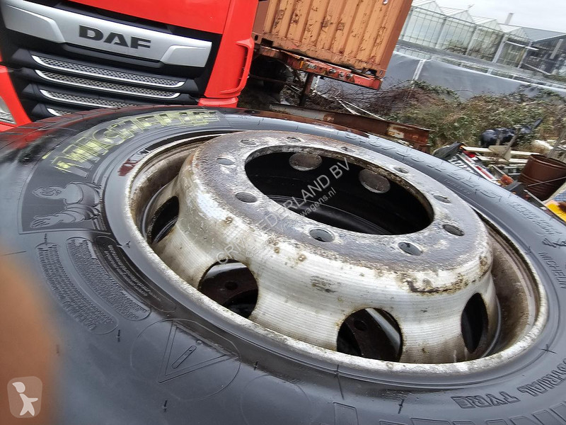 قطع غيار الآليات الثقيلة Michelin terminal...
