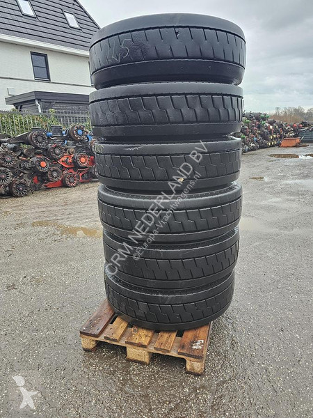 قطع غيار الآليات الثقيلة Michelin 280/75 R 22.5...