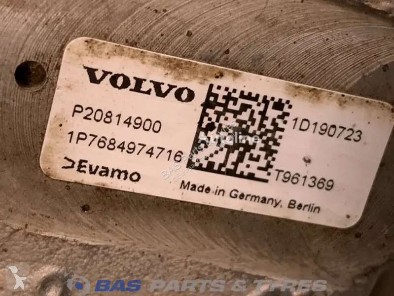 Pezzi di ricambio per mezzi pesanti Volvo...