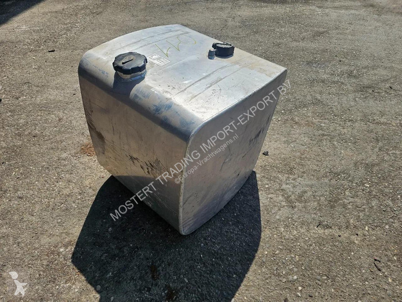 قطع غيار الآليات الثقيلة  Mercedes Actros Fuel...