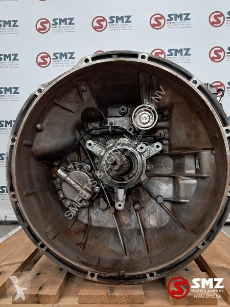قطع غيار الآليات الثقيلة Mercedes...