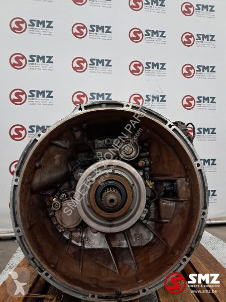 قطع غيار الآليات الثقيلة Mercedes...