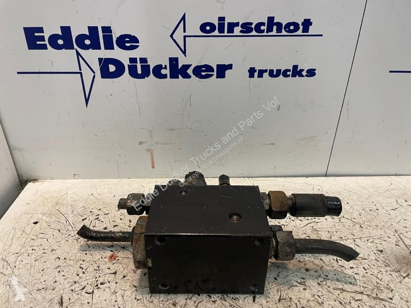 قطع غيار الآليات الثقيلة DAF 1450335-1981281...