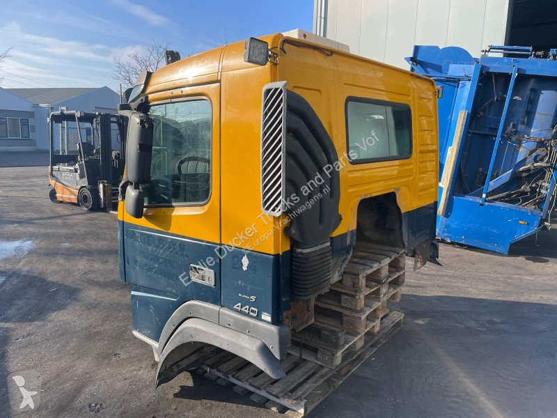 قطع غيار الآليات الثقيلة Volvo DAY CAB