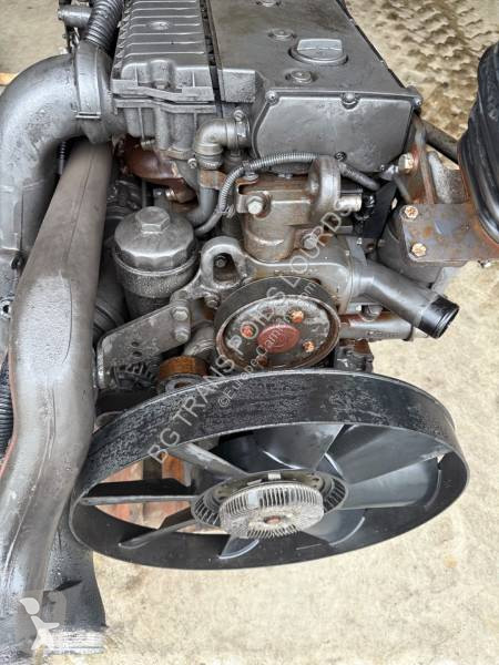 قطع غيار الآليات الثقيلة Mercedes
