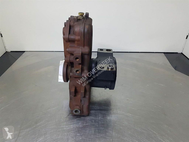 قطع غيار الآليات الثقيلة Yanmar V70...