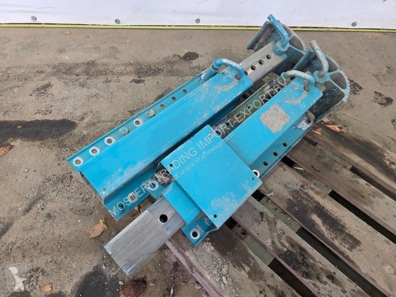 قطع غيار الآليات الثقيلة Jost Aluminum trailer...