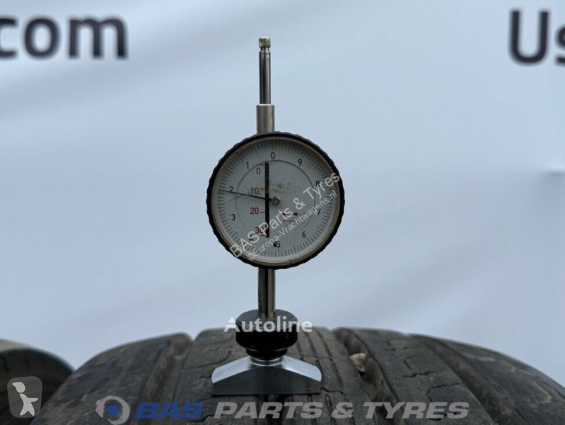 Repuestos para camiones  Semperit 315/70R22.5...